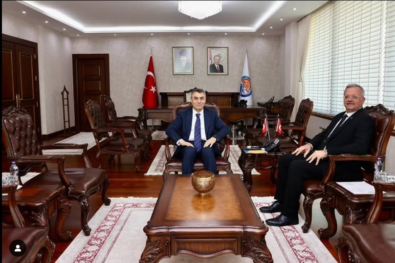 MERSİN VALİSİ SN ATİLLA TOROS  MAKAMINDA ZİYARET EDİLDİ
