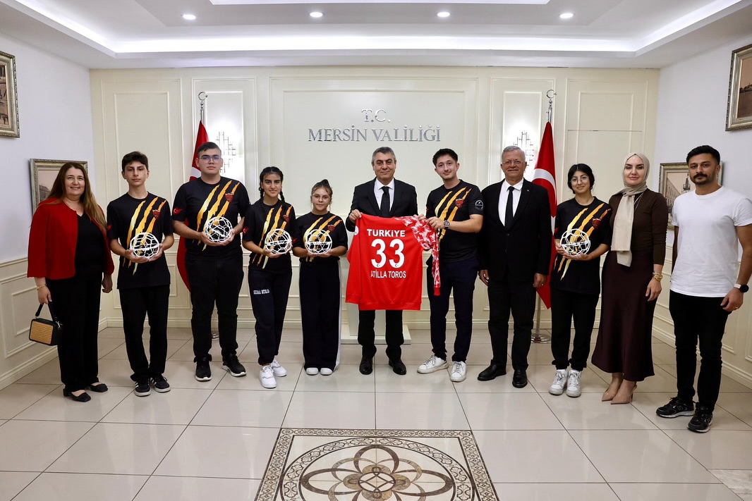 MERSİN VALİSİ SN ATİLLA TOROS  MAKAMINDA ZİYARET EDİLDİ