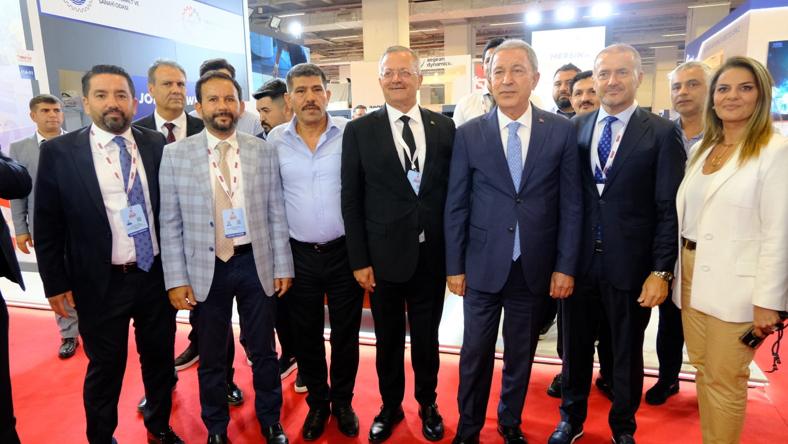 MİLLİ SAVUNMA ESKİ BAKANI HULUSİ AKAR IDEF FUARINDA