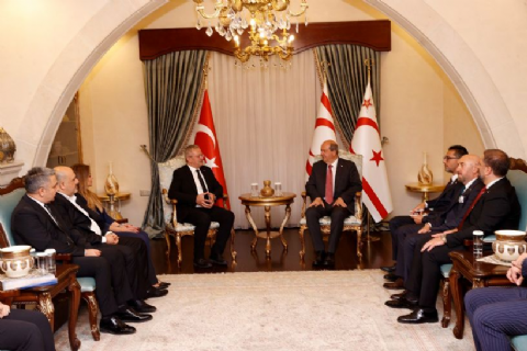 CUMHURBAŞKANI ERSİN TATAR, MTOSB YÖNETİMİNİ KABUL ETTİ