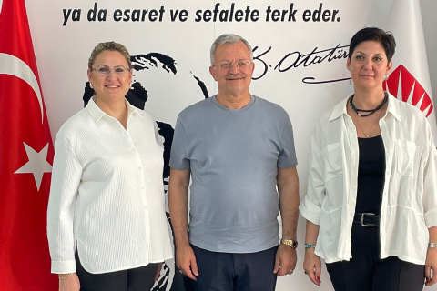 GENÇLER TEKNOLOJİYE UÇUYOR