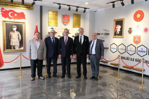 KOCAELİ VALİSİ VE BERABERİNDEKİ İŞ İNSANLARI HEYETİ BÖLGEMİZİ ZİYARET ETTİ