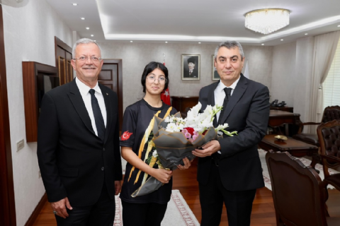 MERSİN VALİSİ SN ATİLLA TOROS  MAKAMINDA ZİYARET EDİLDİ