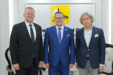 MTOSB YÖNETİMİNDEN KKTO BAŞKANINA ZİYARET