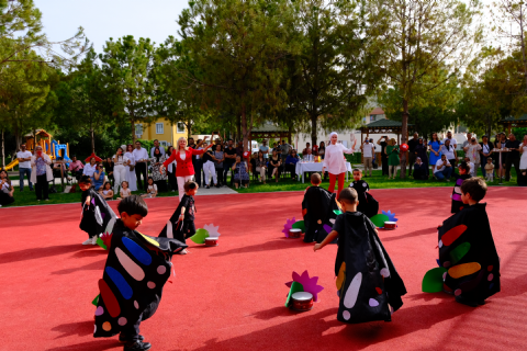 Özel MTOSB Esra Şemsi Çocuk Bakımevi-nde 23 Nisan coşkusu