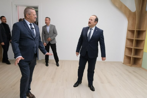 VALİ ALİ HAMZA PEHLİVAN MTOSB KREŞ VE GÜNDÜZBAKIMEVİ İNŞAATINDA İNCELEMELERDE BULUNDU